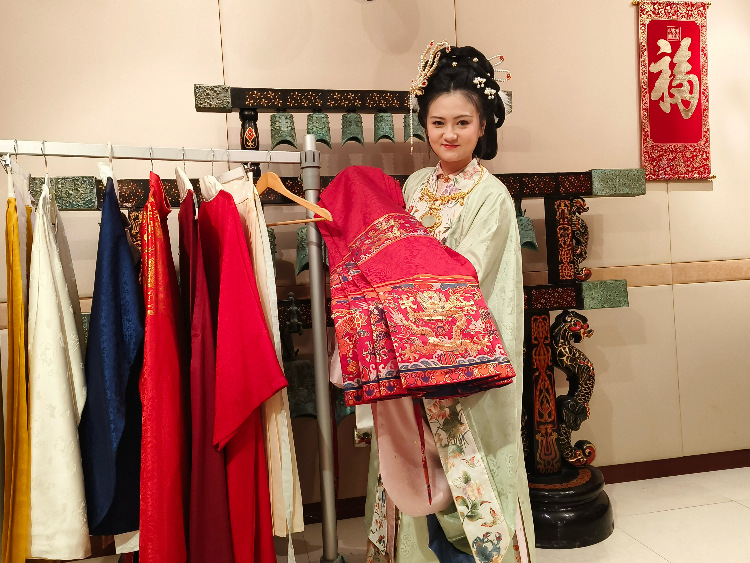 馬耳他中國(guó)文化中心的漢服展示。馬耳他中國(guó)文化中心供圖
