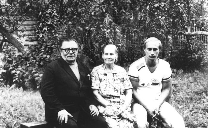 從圣彼得堡到莫斯科，普京從政大事記：下一個(gè)六年怎么走？