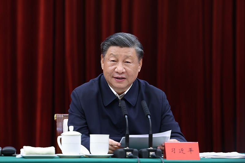 2023年10月12日下午，中共中央總書記、國家主席、中央軍委主席習近平在江西省南昌市主持召開進一步推動長江經(jīng)濟帶高質量發(fā)展座談會并發(fā)表重要講話。新華社記者 鞠鵬 攝