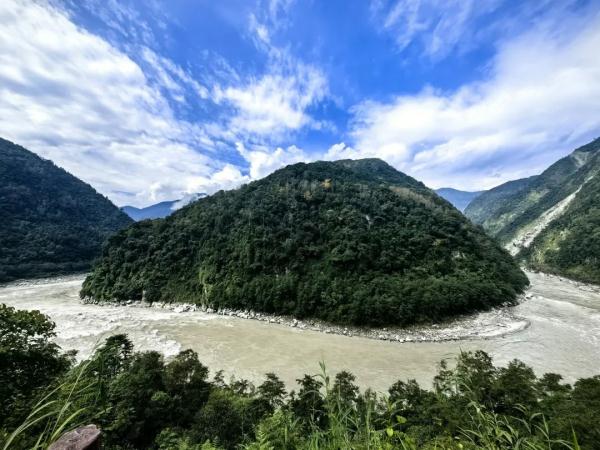 幾代建設(shè)者，歷經(jīng)半個多世紀完成！這是一條怎樣的公路？
